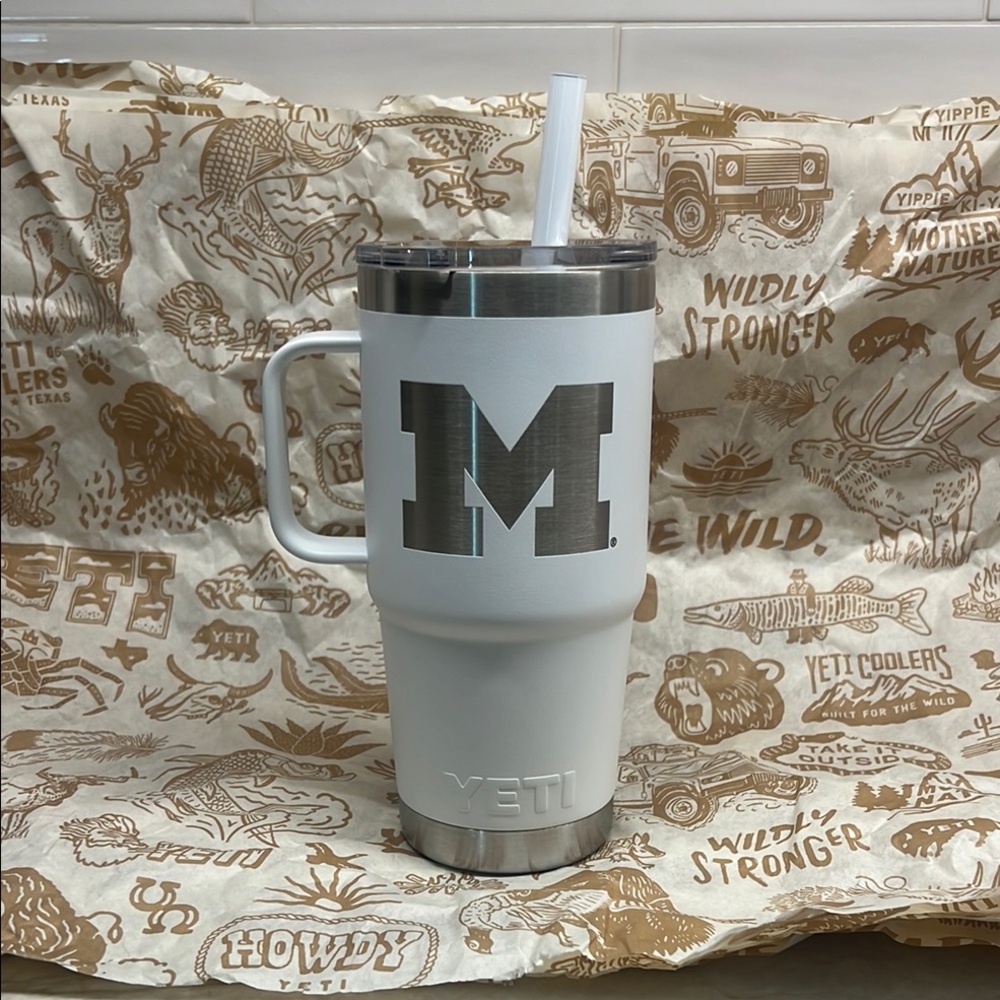 YETI 25oz Rambler Straw Mug, Silver Insulated Water Bottle with Handle - Picture 2 of 5